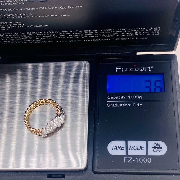 EUC Vintage 14k Gold .50 ct. Diamond Cluster Floral Leaf Cocktail Ring - Picture 16 of 17